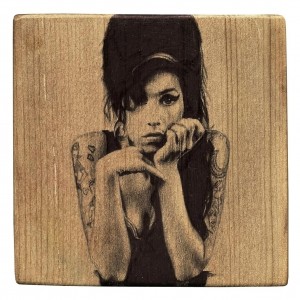 Amy_Winehouse_Ball_Point_Pen_on_Kauri_timber_block_100mm_x_100mm_300x300