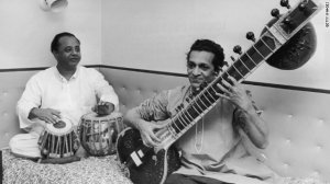 121212055529_ravi_shankar_sitar_horizontal_gallery