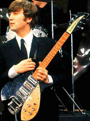 john_lennon_rickenbacker_325_400_400