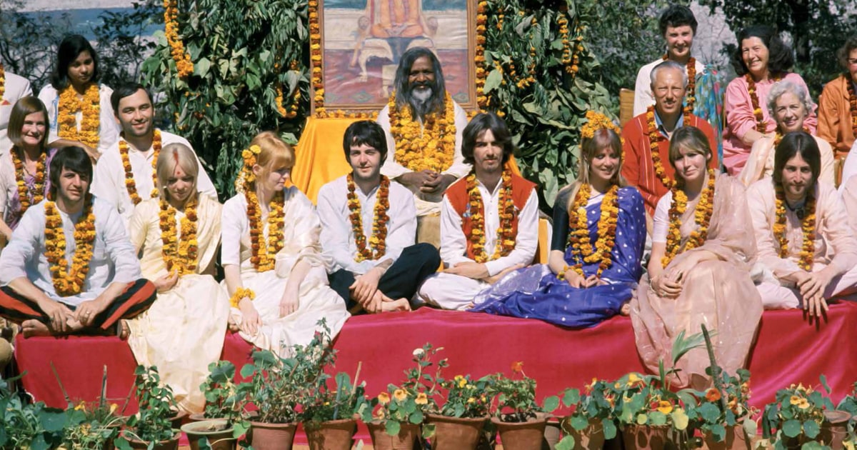 beatles_in_india_9c736b8e_0cd0_4c55_9535_35db0341564d