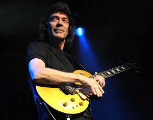 steve-hackett_1