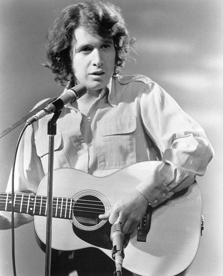 Don_McLean_1971_Don_Sussman_PBS_eBay_no_visible_copyright_fob_pd_contrast_tone_adjusted_flipped_low_res