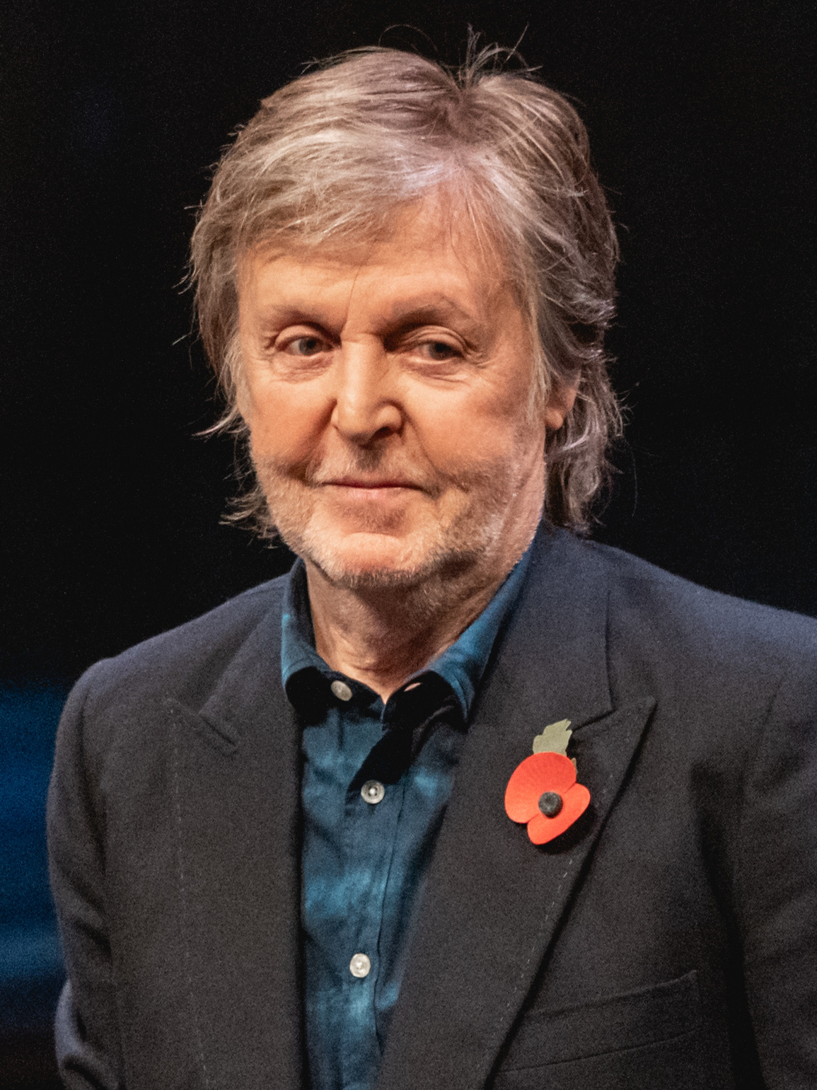 Paul_McCartney_2021__cropped_