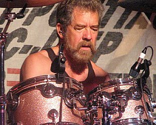 CREEDENCE CLEARWATER REVISITED: Doug "Cosmo" Clifford interviewed (2011)