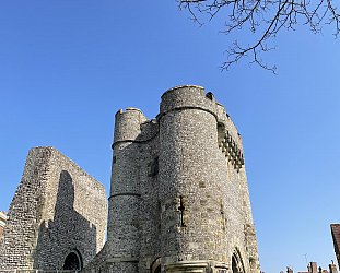 Lewes, England: History at hand