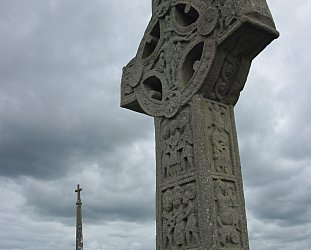 Ireland: Ancient stones and pathways