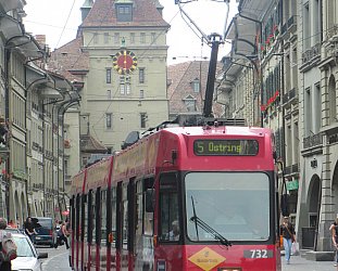 Bern, Switzerland: Just another day by the Kindlifresserbrunnen