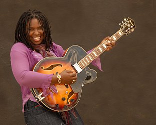 RUTHIE FOSTER (2011): A Southern soul sister rises