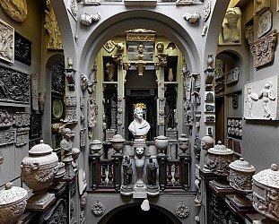 London, England: Soane's shopping mall of cultures