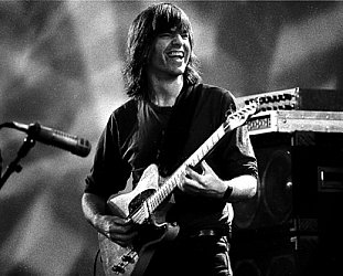 MIKE STERN INTERVIEWED (2013): Guitar to the stars . . . and Miles beyond