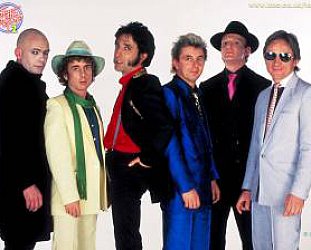 The Flying Pickets: Get Off Of My Cloud (1983)