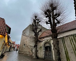 Visby, Gotland: And the wind begins to howl . . .