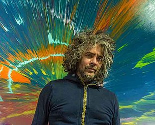 THE FLAMING LIPS CONSIDERED (2017): White punks on dope