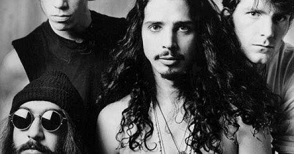 CHRIS CORNELL OF SOUNDGARDEN INTERVIEWED (1992): Pressure drop