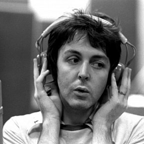 RECOMMENDED RECORD: PAUL McCARTNEY'S ONE HAND CLAPPING (2024): Back in the Abbey