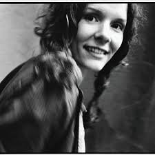 EDIE BRICKELL AND THE NEW BOHEMIANS, SHOOTING RUBBERBANDS AT THE STARS, CONSIDERED (1988): What she was and what she is . . .