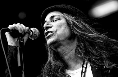 GUEST WRITER MADELINE BOCARO sees Patti Smith in NYC acknowledging her classic album Horses 40 years on