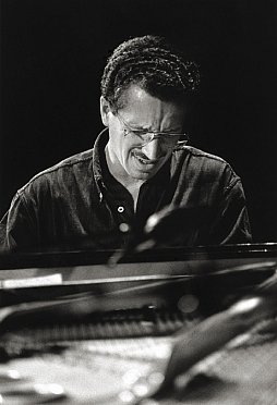 KEITH JARRETT: THE MELODY AT NIGHT, WITH YOU (1999). Distilling genius