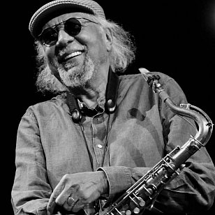 CHARLES LLOYD, CONSIDERED (2022): The 21st century man