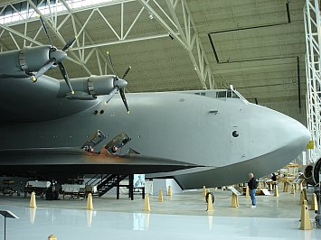 McMinnville, Oregon: Howard Hughes' Spruce Goose folly