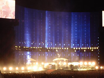 U23D CONCERT MOVIE: Even Better Than the Real Thing?