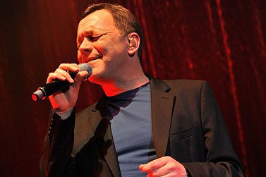 THE FAMOUS ELSEWHERE REGGAE QUESTIONNAIRE: Duncan Campbell of UB40