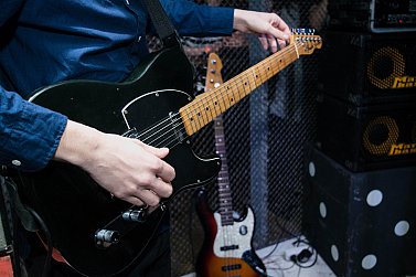 GUEST MUSICIAN MAX HUDSON offers beginners some lessons in how to tune a guitar