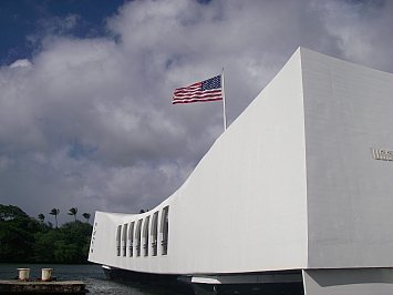 Pearl Harbor, Hawaii: Sunday morning, coming down