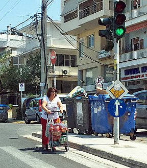 GUEST PHOTOGRAPHER JULIAN REID on the streets of weirdly normal Athens