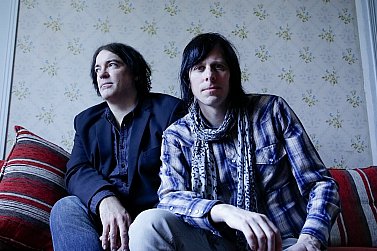 KEN STRINGFELLOW OF THE POSIES, INTERVIEWED (2001): Back after calling it quits