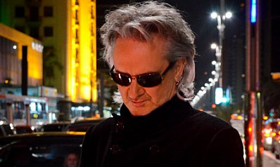 THE FAMOUS ELSEWHERE SONGWRITER QUESTIONNAIRE: Wayne Hussey of the Mission