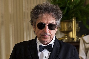 BOB DYLAN: A YOUNG PERSON'S GUIDE TO . . . (2018): The man in the irony mask