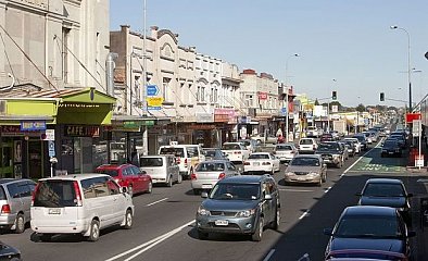 LOCUS AND LOCATION: THE SOCIO-GEOGRAPHY AND POST-COLONIAL DISCOURSE IN DON McGLASHAN'S DOMINION ROAD