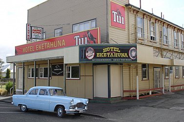 East Coast, North Island of New Zealand: Hawkes Bay the long way