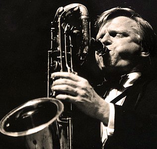 GERRY MULLIGAN. IF YOU CAN'T BEAT 'EM, JOIN 'EM, CONSIDERED (1965