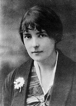 KATHERINE MANSFIELD meet  CHARLOTTE YATES AND FRIENDS (2020): Giving words wings